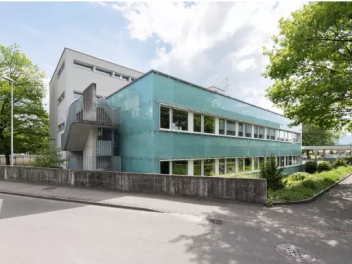 Anlagewart/in (Hauswart/in) 100 % für die Schulanlage Schönau